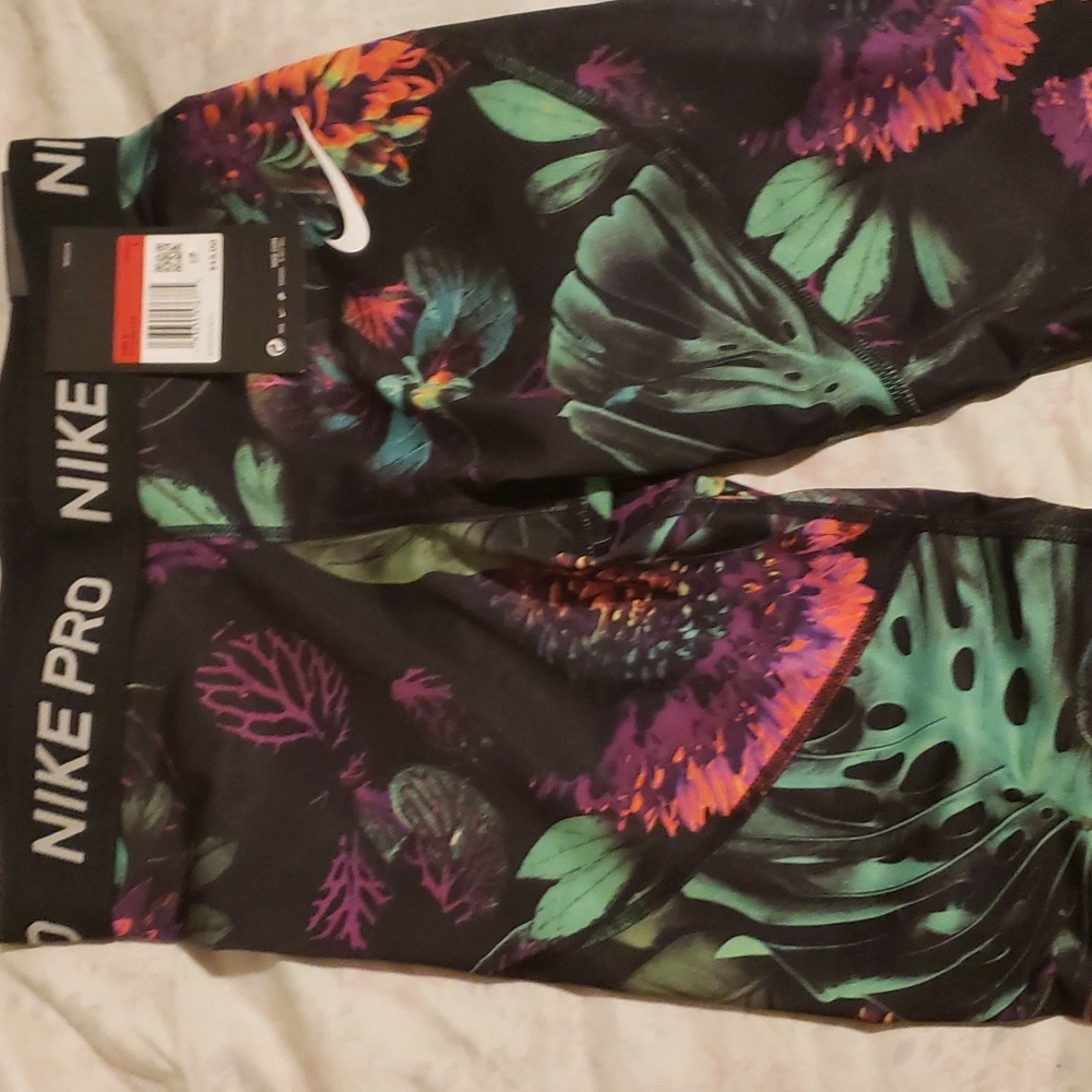 Nike tight fit